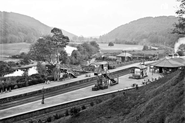 Woodenbridge Station